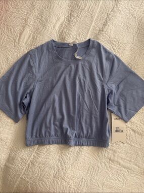 Storia Light Blue Cropped Tee with Elastic Hem